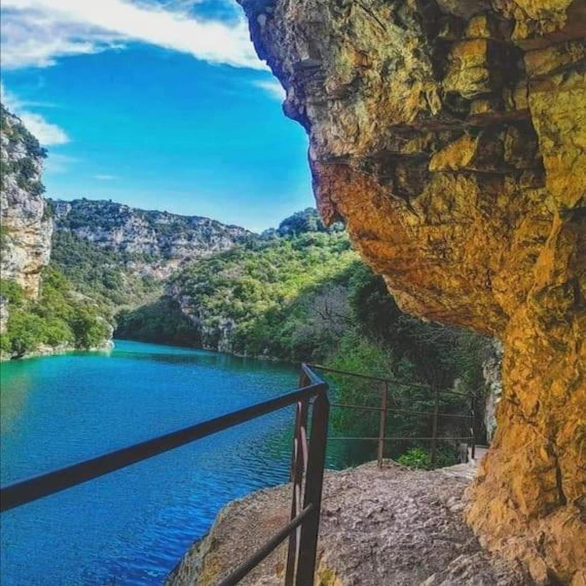 La Roulotte Du Verdon 켕송 외부 사진